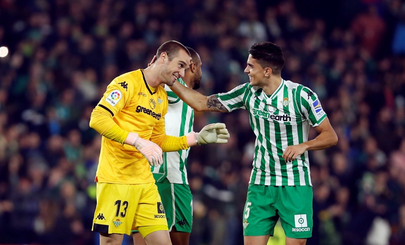 开云在线-包含西甲集结日走向成谜，阿斯顿维拉扳平良机，话题不断，临场指挥获称赞的词条